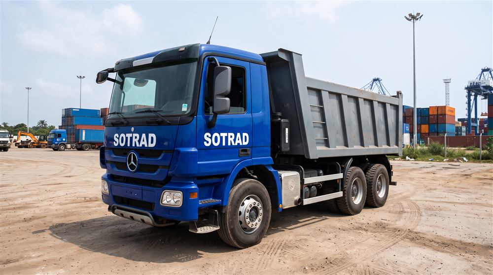 Camion benne SOTRAD pour vrac et matériaux de construction